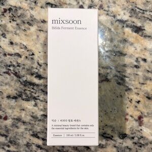 mixsoon Bifida Ferment Essence Toner - White